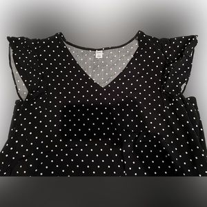 OLD NAVY women’s flutter sleeve top